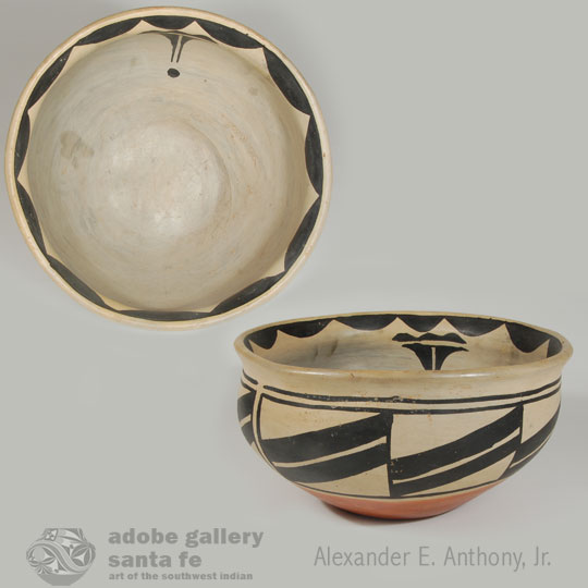 Cochiti Pueblo Pottery - C3870B